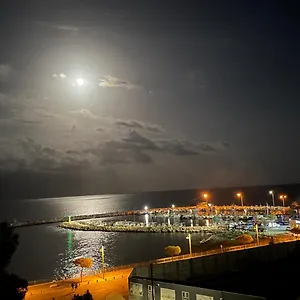 https://seascape-501.larnacahotels.org