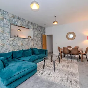 https://central-two-bedroom-flat-sleep-11-guests.brighton-hotels-england.com